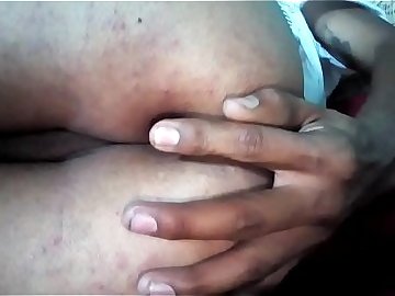 Ali desiando tener sexo