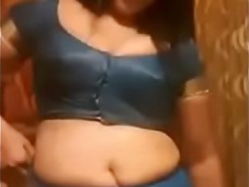 indian bhabhi solo